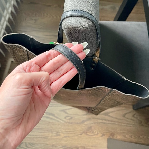 Bottega Veneta Intrecciato Cabas Tote Bag - Picture 6 of 11